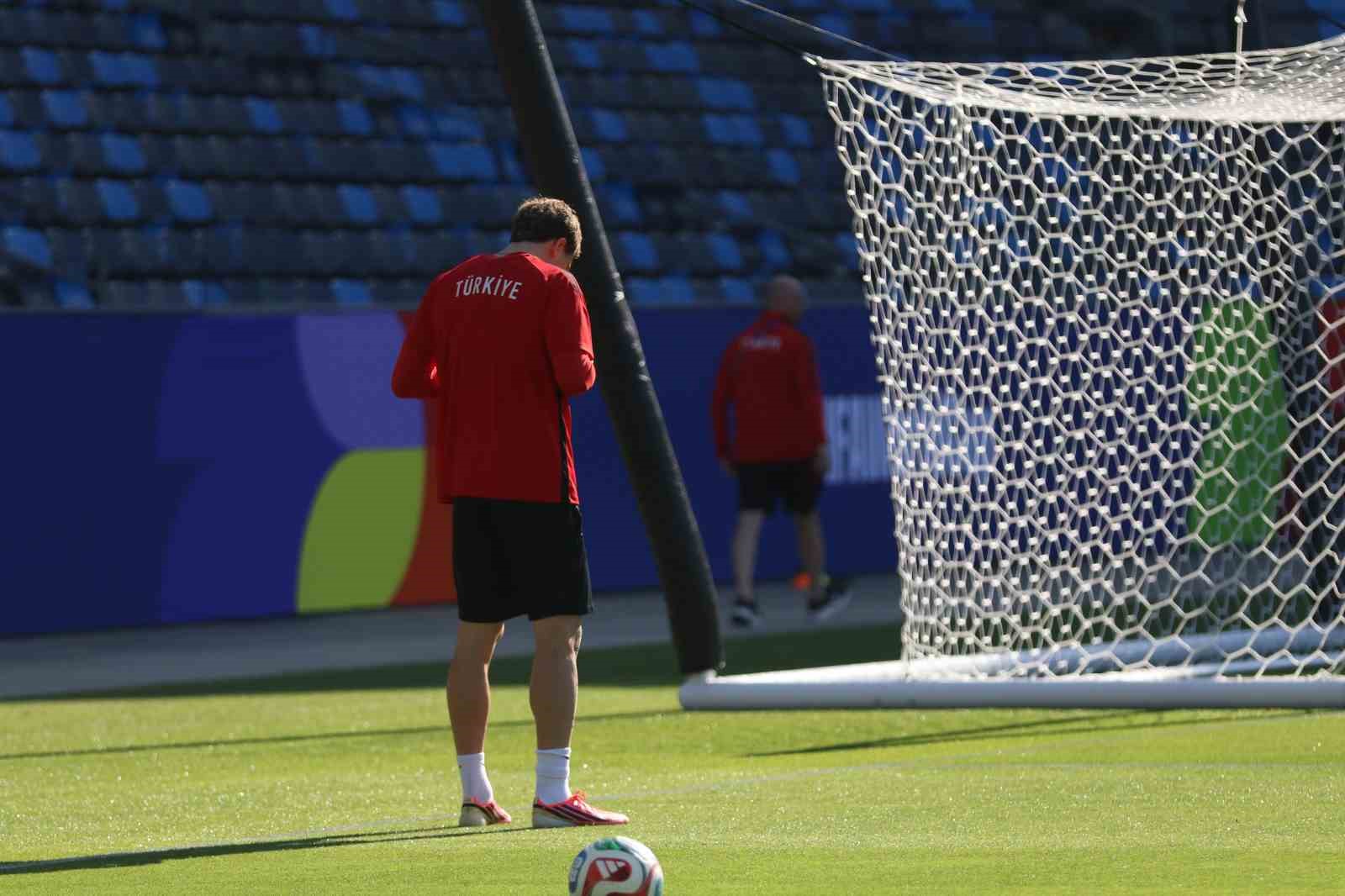 a milli futbol takimi abd maci hazirliklarini tamamladi 0