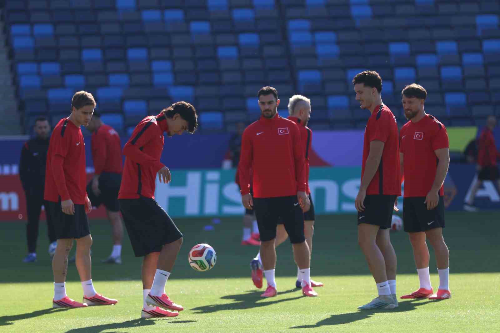 a milli futbol takimi abd maci hazirliklarini tamamladi 1 Yrk35g13