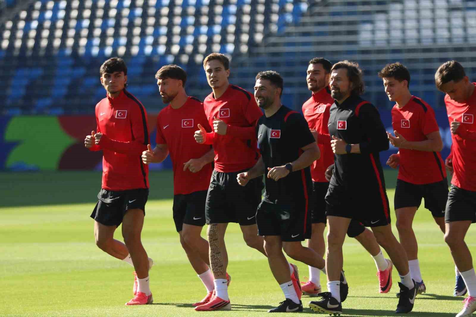 a milli futbol takimi abd maci hazirliklarini tamamladi 8 2qyiduE9
