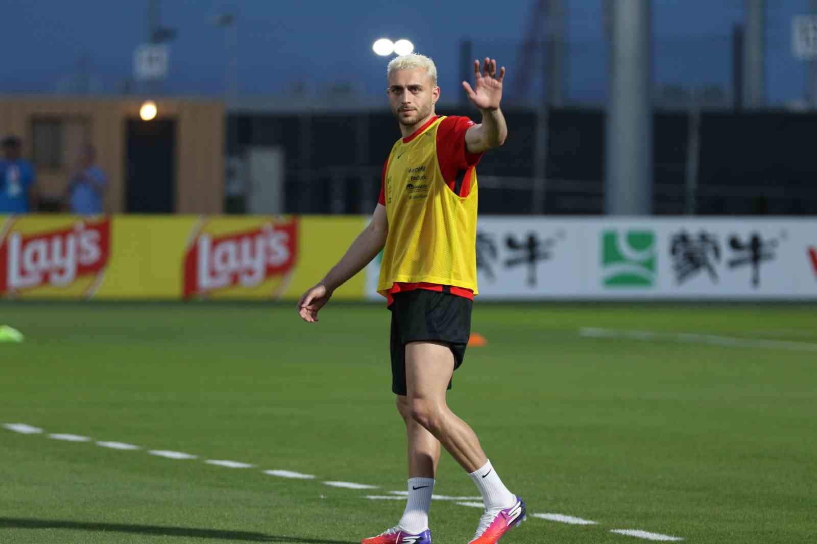 A Milli Futbol Takımı, Arizona’daki ilk antrenmanını taraftara açık yaptı 12 a milli futbol takimi arizonadaki ilk antrenmanini taraftara acik yapti 8 qL4Cg5jC