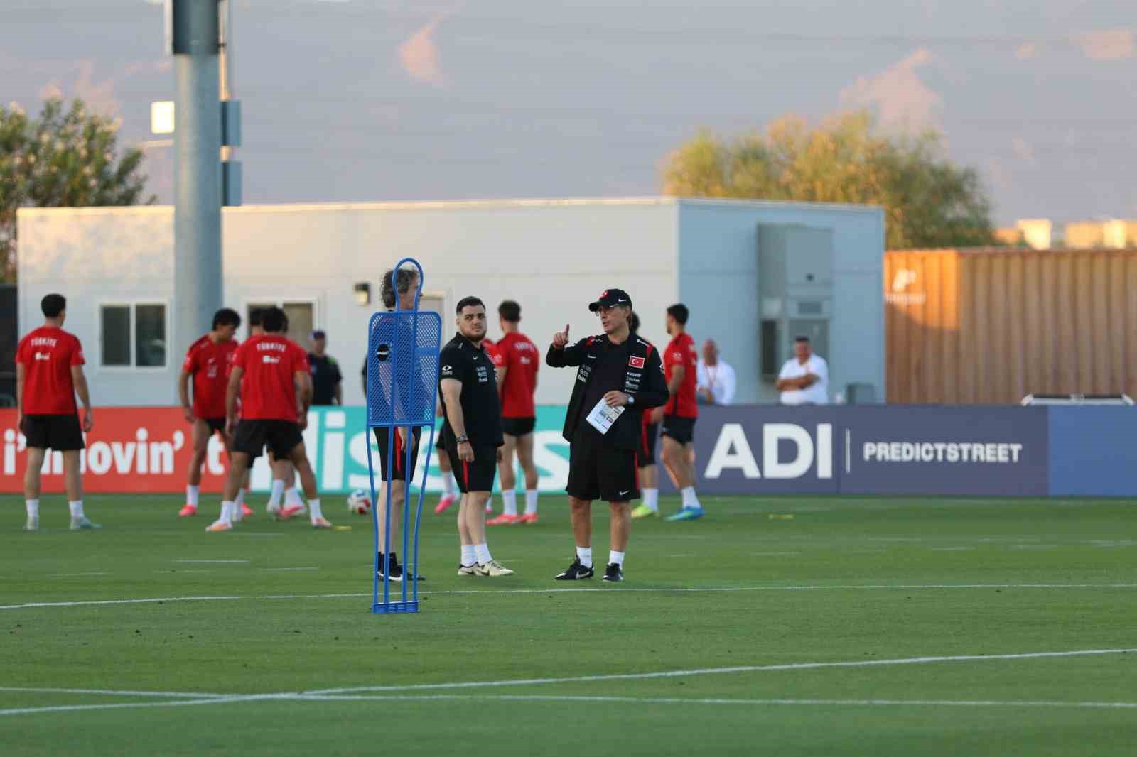 A Milli Futbol Takımı, Avustralya maçının hazırlıklarına devam etti 11 a milli futbol takimi avustralya macinin hazirliklarina devam etti 7 POENpB3I