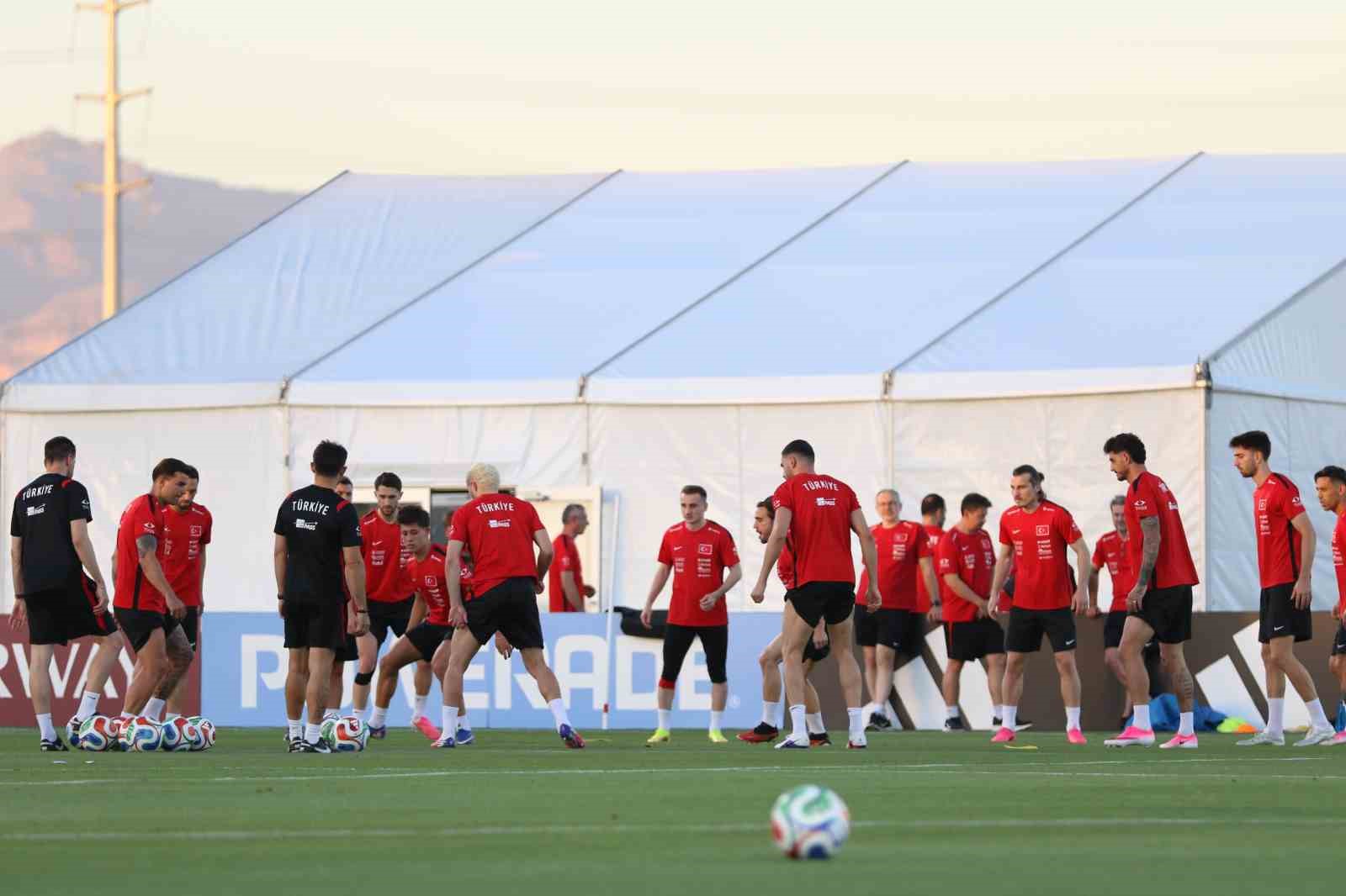 A Milli Futbol Takımı, Avustralya maçının hazırlıklarına devam etti 12 a milli futbol takimi avustralya macinin hazirliklarina devam etti 8 87W2TUqO
