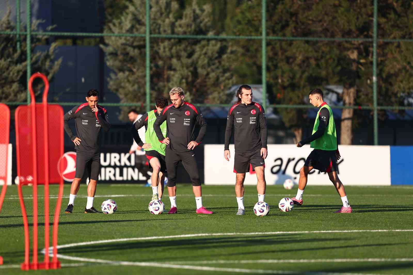a milli futbol takimi ispanya maci hazirliklarina basladi 8 H3OXRrqK