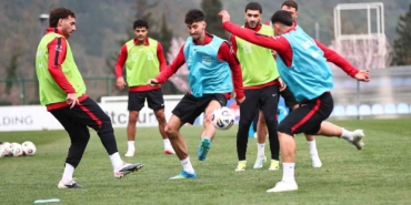 a-milli-futbol-takimi-kosova-maci-hazirliklarina-basladi-ZyTWaULz.jpg