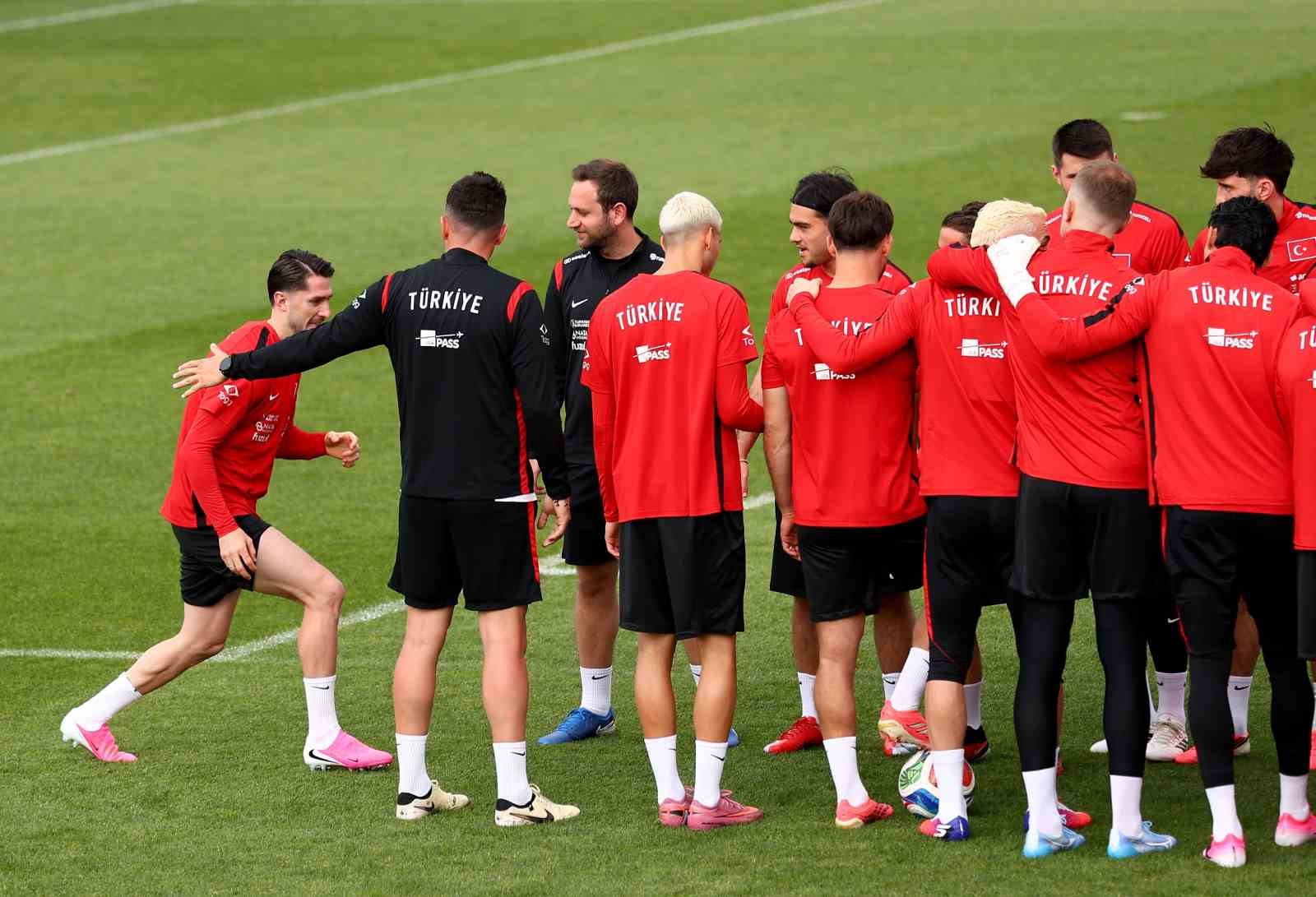 a milli futbol takimi kuzey makedonya maci hazirliklarini tamamladi 10 j1T8OaDG