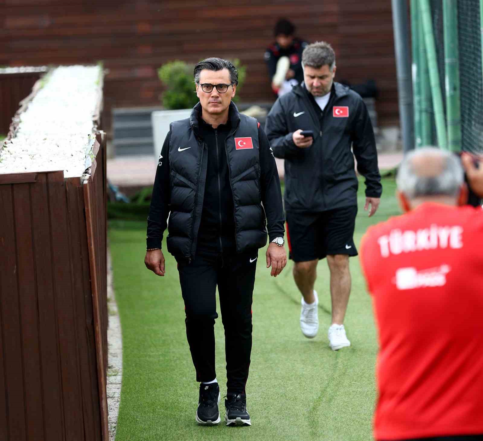 a milli futbol takimi kuzey makedonya maci hazirliklarini tamamladi 2 pg7DOetD