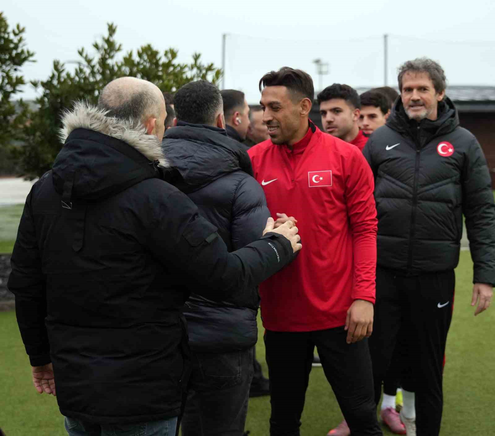 a milli futbol takimi romanya maci hazirliklarini surdurdu 9 ZEf3M1Rh