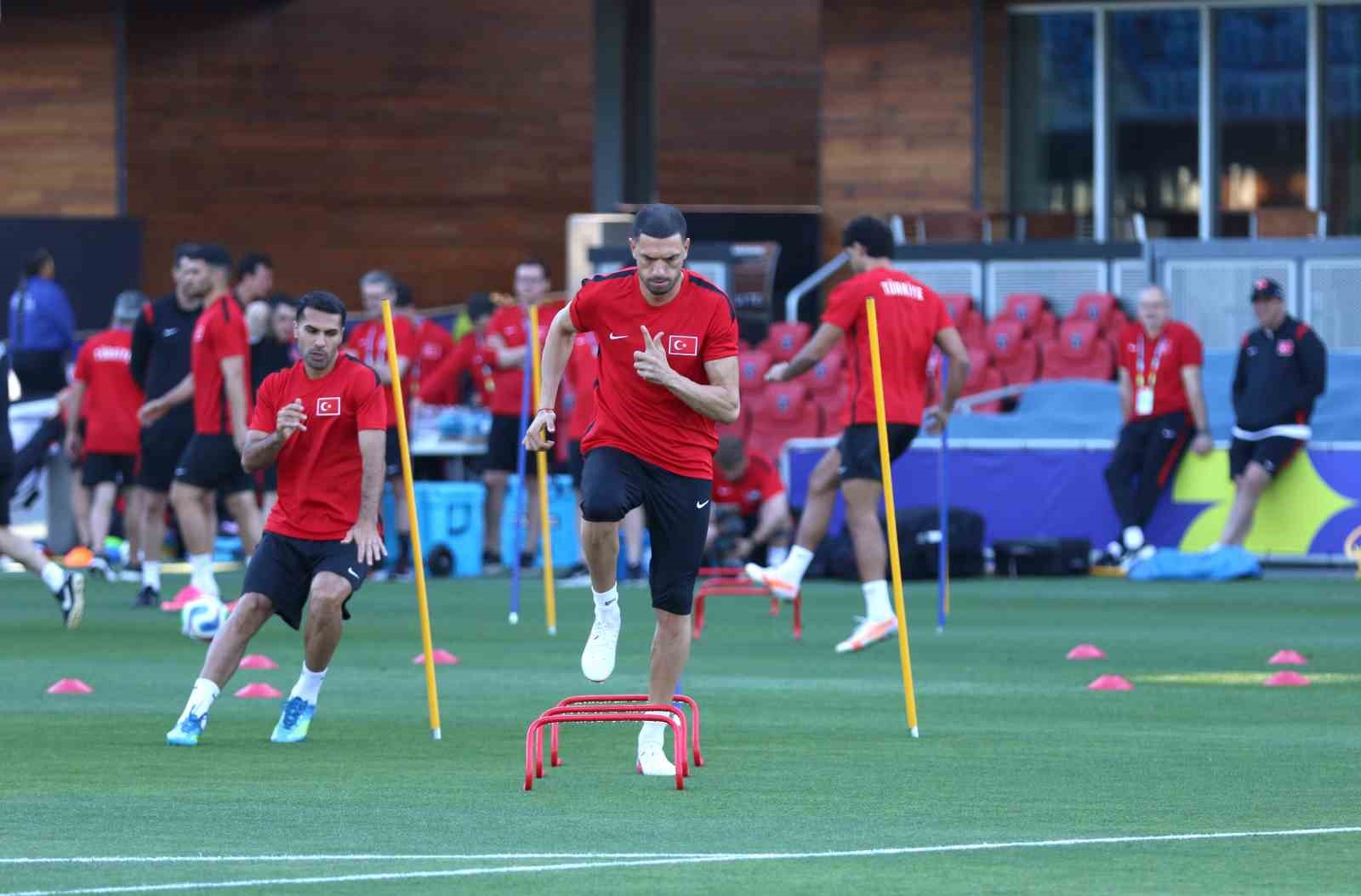 a milli futbol takimi san franciscodaki ilk antrenmanini yapti 7 5zlmnmvf