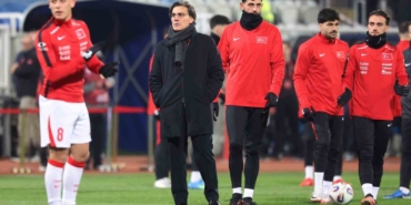 a-milli-futbol-takiminda-3-degisiklik-IBsmRbSM.jpg