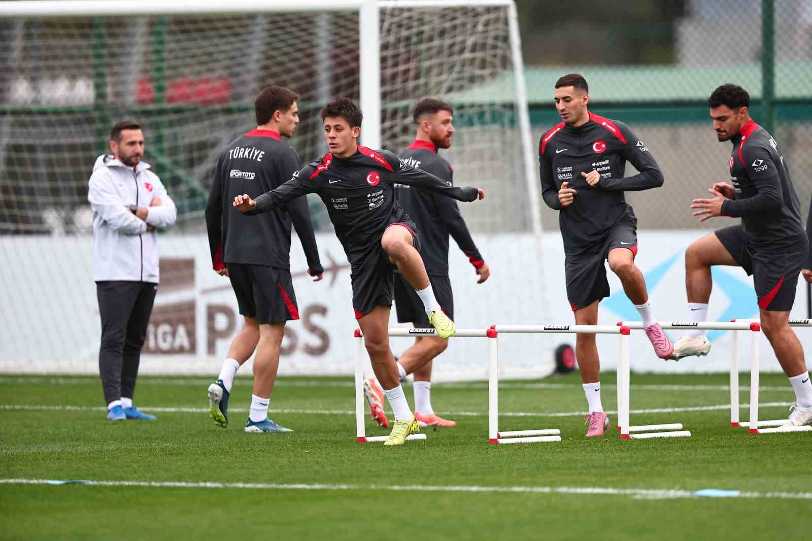 a milli futbol takiminda bulgaristan mesaisi suruyor 1 KEFkumCL