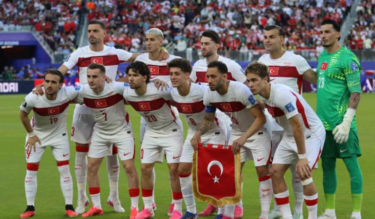 a-milli-futbol-takimindan-fifa-dunya-kupasina-erken-veda-I8f41YOA.jpg