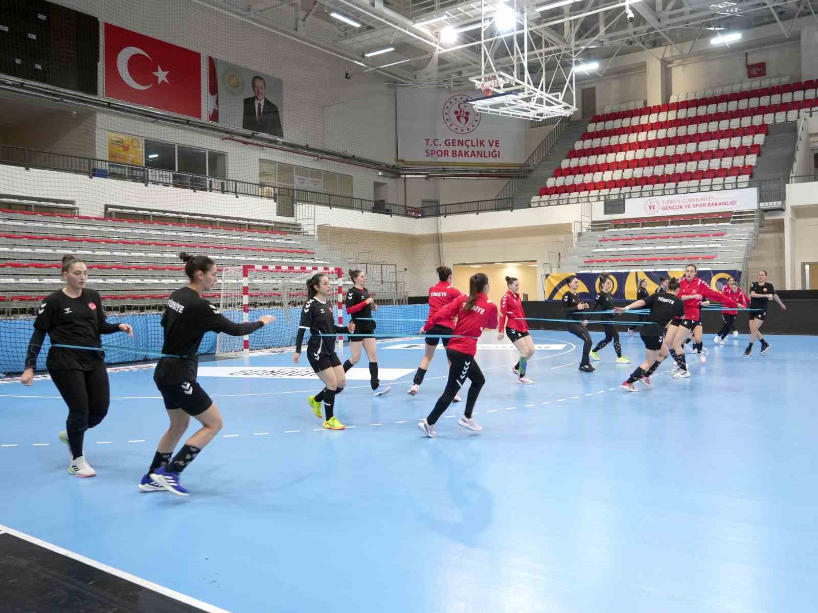 a milli kadin hentbol takimi kastamonuda cekya ile karsilasacak 2 LampXM4e
