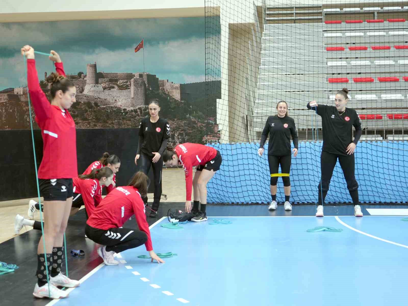 a milli kadin hentbol takimi kastamonuda cekya ile karsilasacak 8 E1kGGH9m