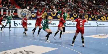 a-milli-kadin-hentbol-takimi-macaristana-42-23-maglup-oldu-ZzAVjKIU.jpg