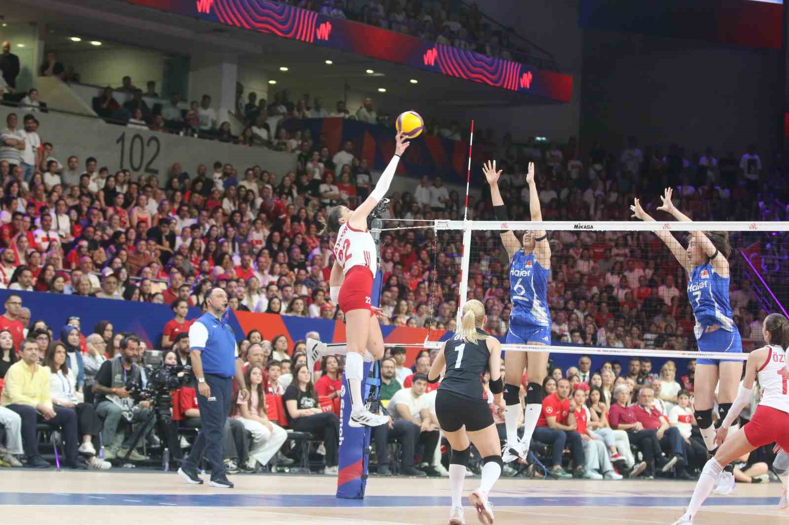 A Milli Kadın Voleybol Takımı, Çin’i 3-2 mağlup etti 22 a milli kadin voleybol takimi cini 3 2 maglup etti 18