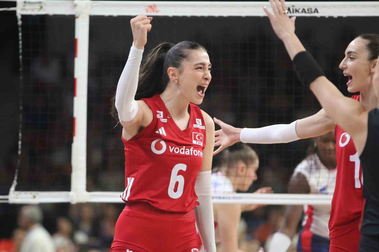 a milli kadin voleybol takimi fransayi 3 0 maglup etti 1 JOXDWui7