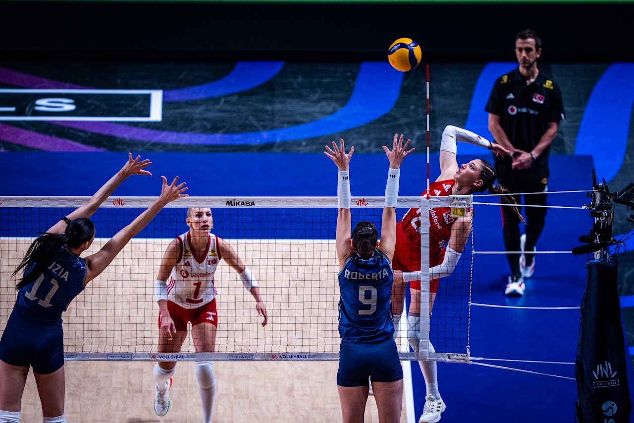 A Milli Kadın Voleybol Takımı, Milletler Ligi’nde şampiyon oldu 4 a milli kadin voleybol takimi milletler liginde sampiyon oldu 0 CR646VRn