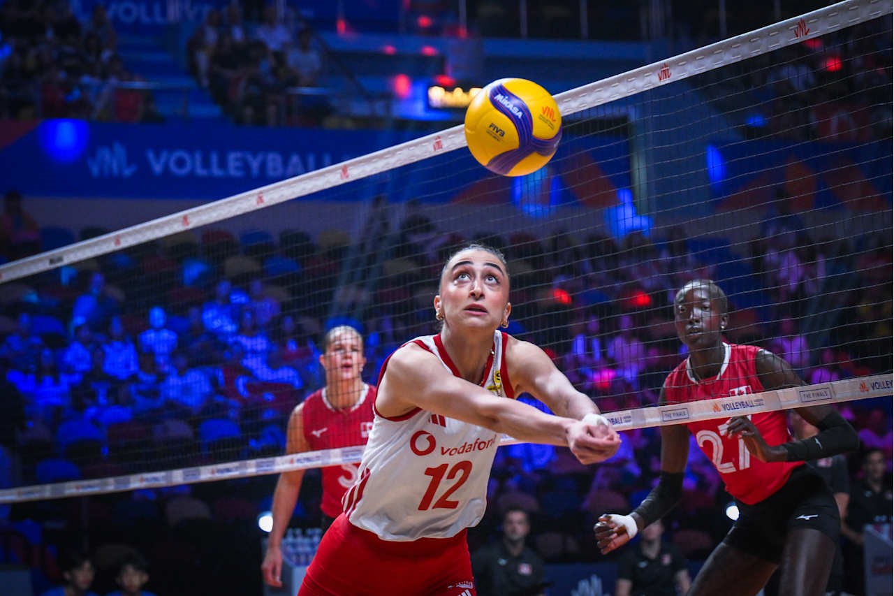 a milli kadin voleybol takimi milletler liginde yari finale yukseldi 0