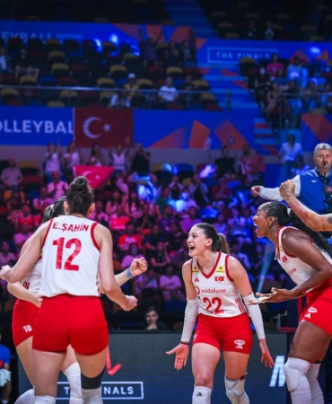 a-milli-kadin-voleybol-takimi-milletler-liginde-yari-finale-yukseldi-aQPVlPGx.jpg