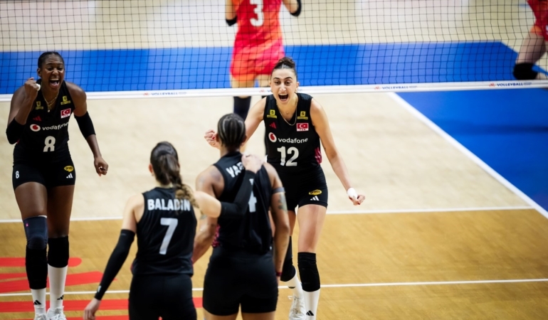a-milli-kadin-voleybol-takimi-ust-uste-8-kez-milletler-ligi-finallerinde-nlH8MKD4.jpg