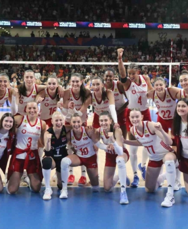 a-milli-kadin-voleybol-takiminin-vnl-3-hafta-kadrosu-belli-oldu-dqfHedWU.jpg