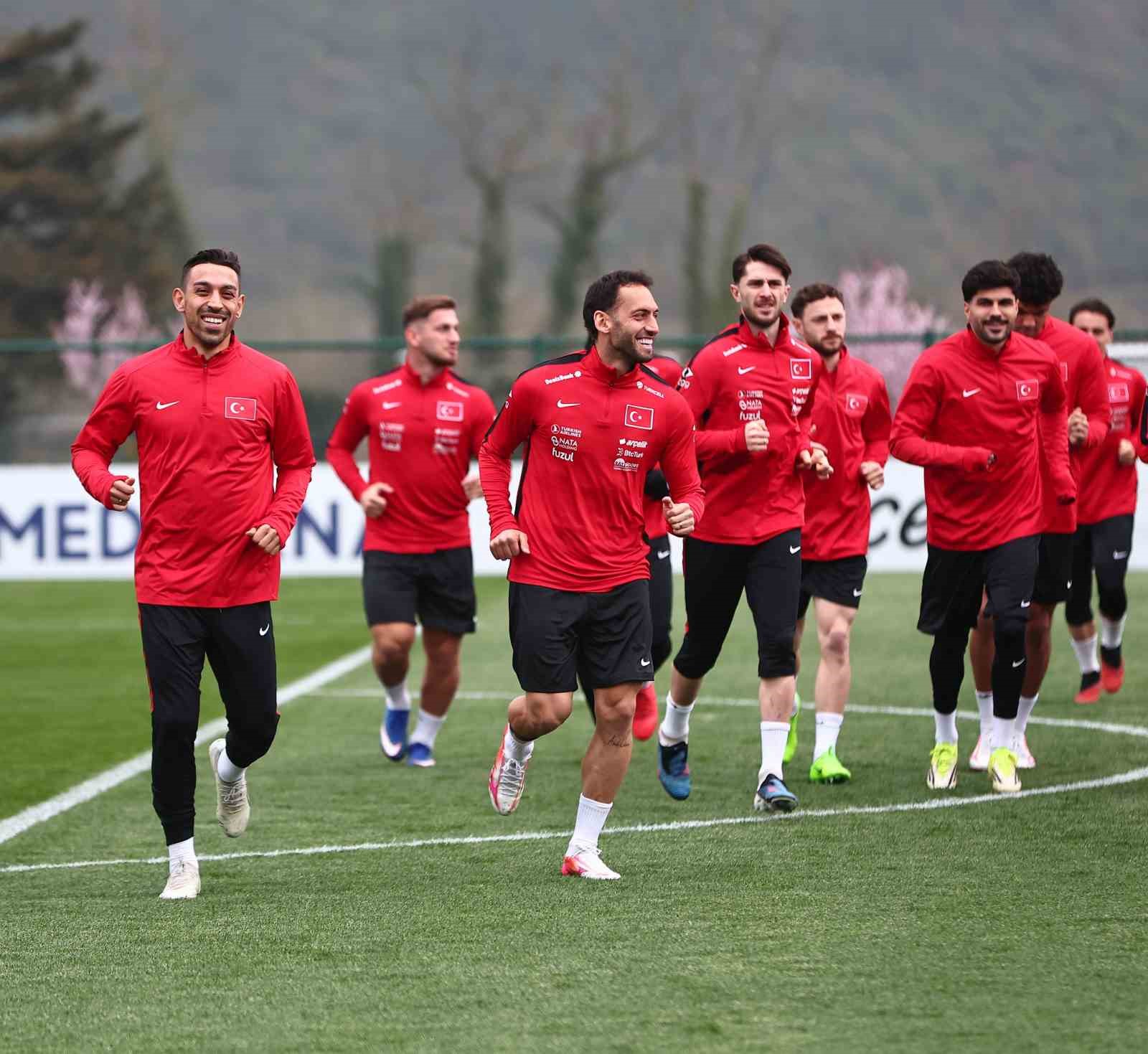 a milli takim romanya maci hazirliklarini surdurdu 0