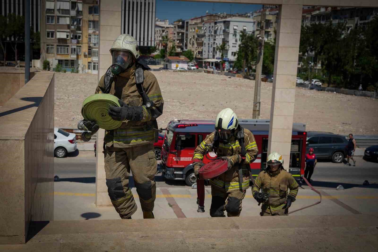 AASSM’de gerçeğini aratmayan tatbikat 5 aassmde gercegini aratmayan tatbikat 1 S8Y8f58z