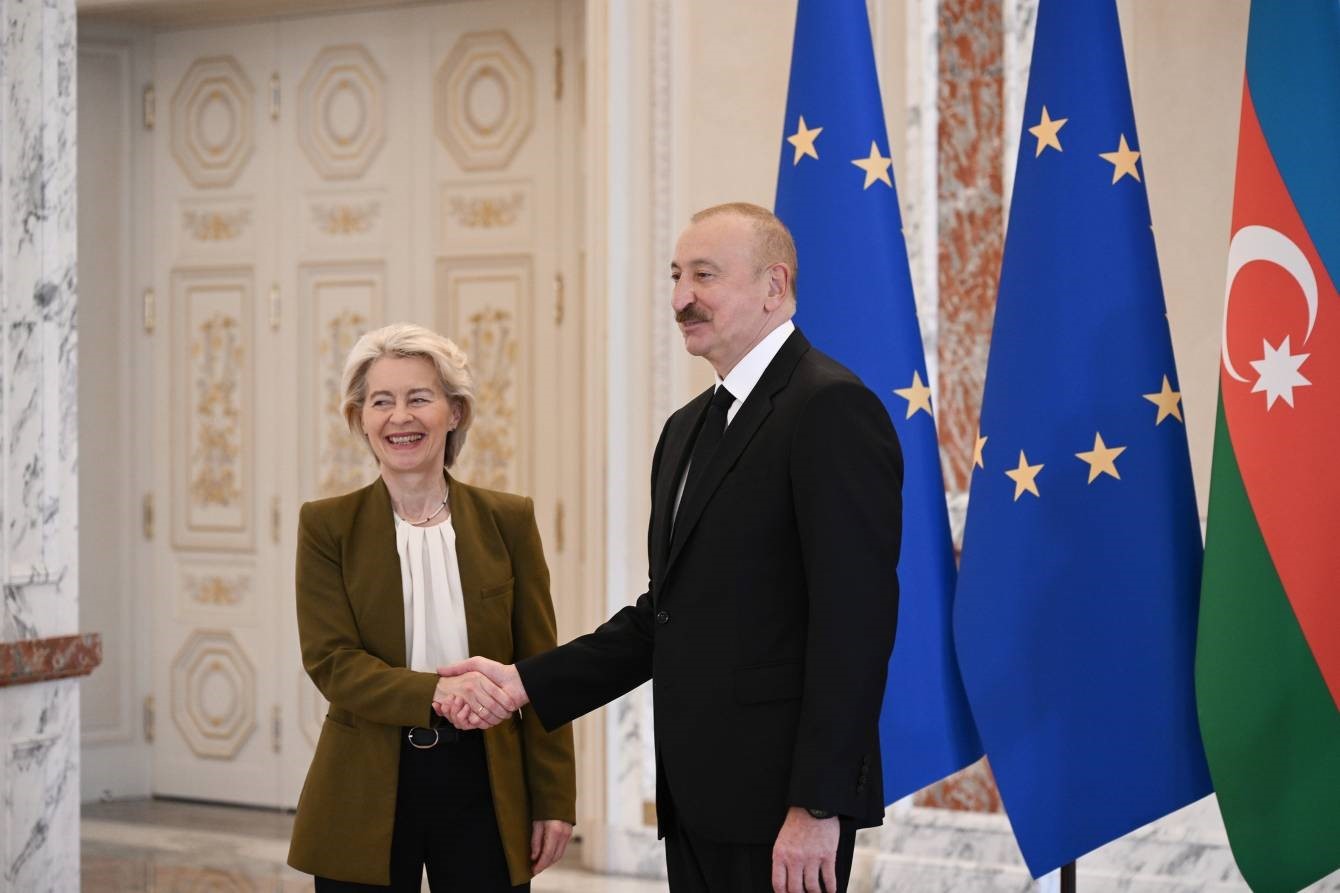 ab komisyonu baskani leyen kafkasyadaki baglanti projelerini desteklemek amaciyla 200 milyon euro hibe saglayacagiz hDGkItam