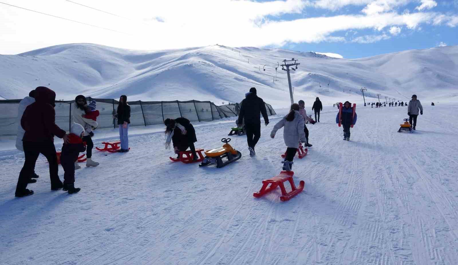 abali kayak merkezi yariyil tatilinde cocuklarla senlendi 4 QOdrkW8H