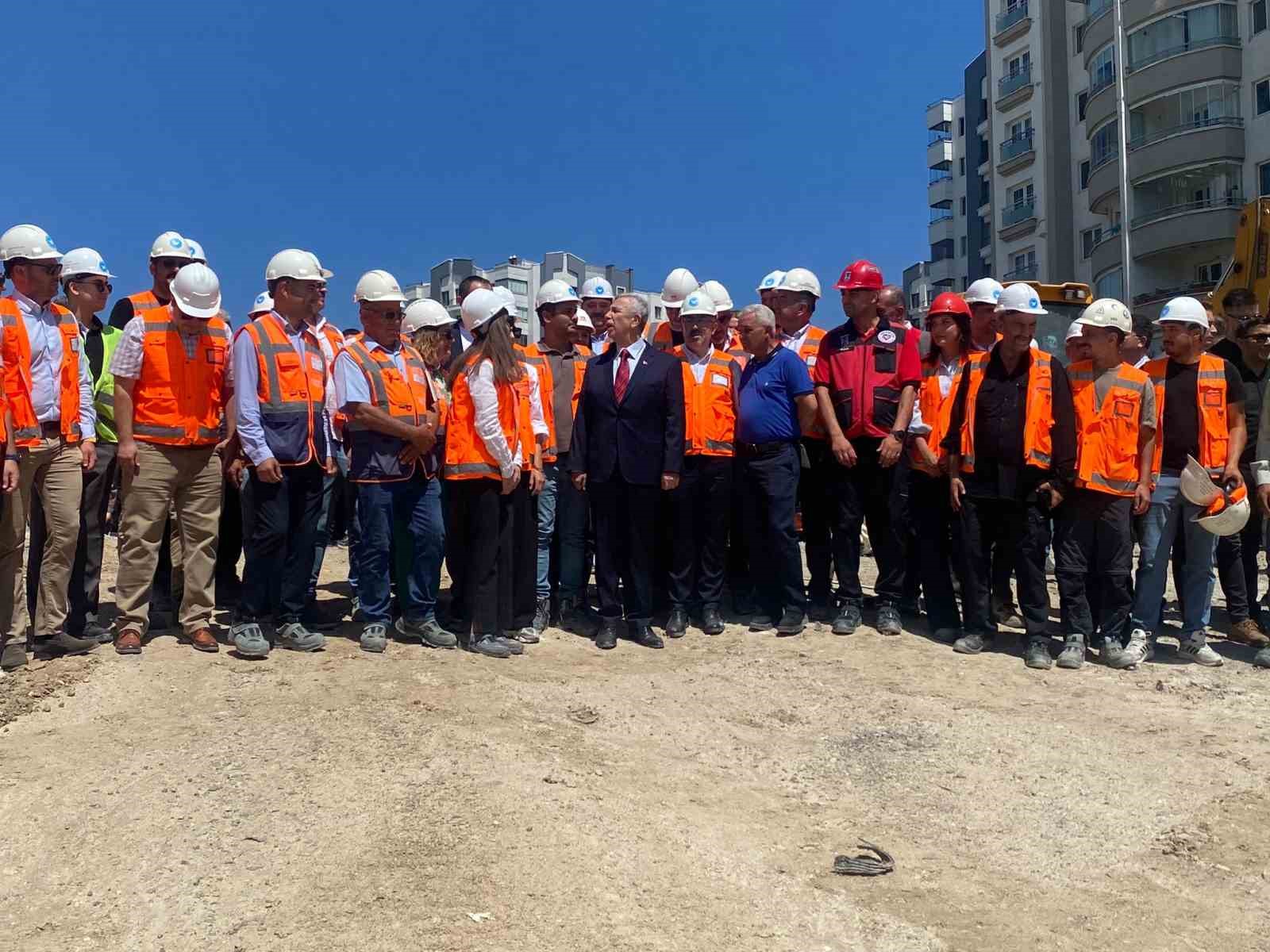 abb baskani mansur yavas secmen baska bir partiyi tercih etmek isteseydi zaten onu secerdi 5LlBKwHY
