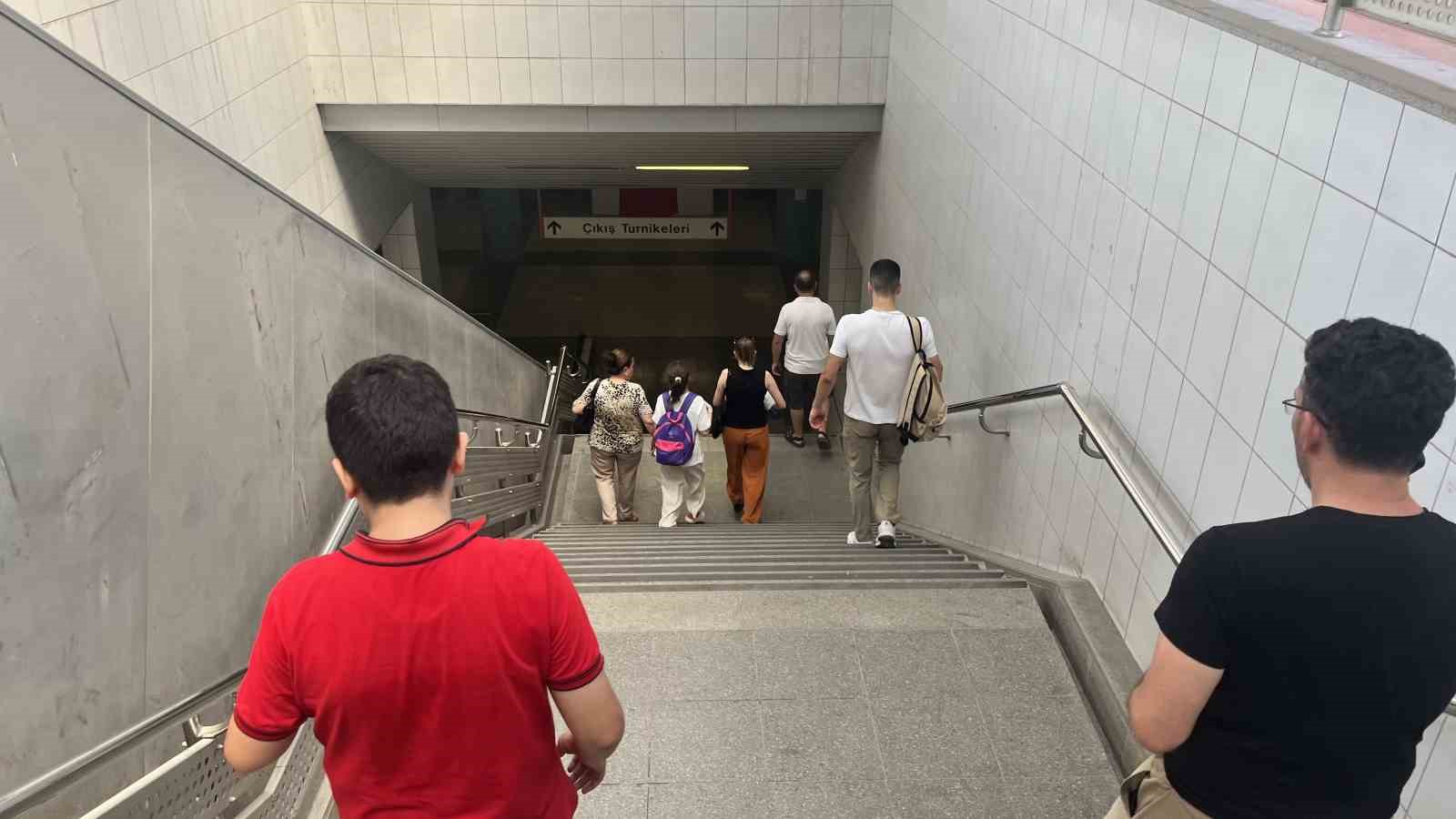 abb tarafindan yapilan metro kisa ve yetersiz 3 DV7RCQIj