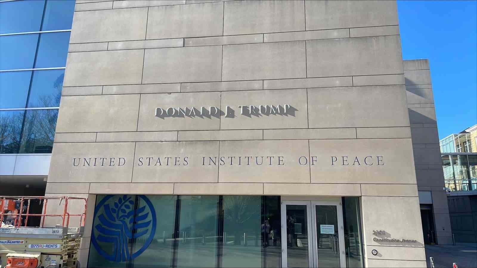 ABD Barış Enstitüsü’nün adı "Donald J. Trump Barış Enstitüsü" olarak değiştirildi 4 abd baris enstitusunun adi donald j trump baris enstitusu olarak degistirildi 0 EWYYPht9