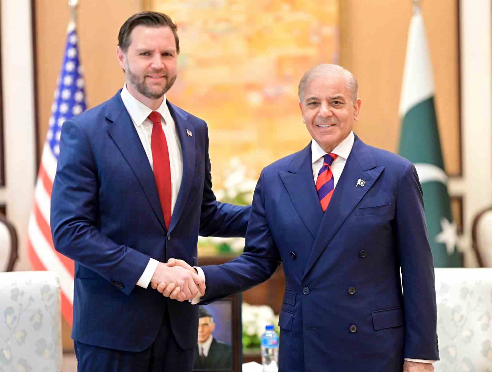 abd baskan yardimcisi vance pakistan basbakani serif ile gorustu 0 1419XtCq