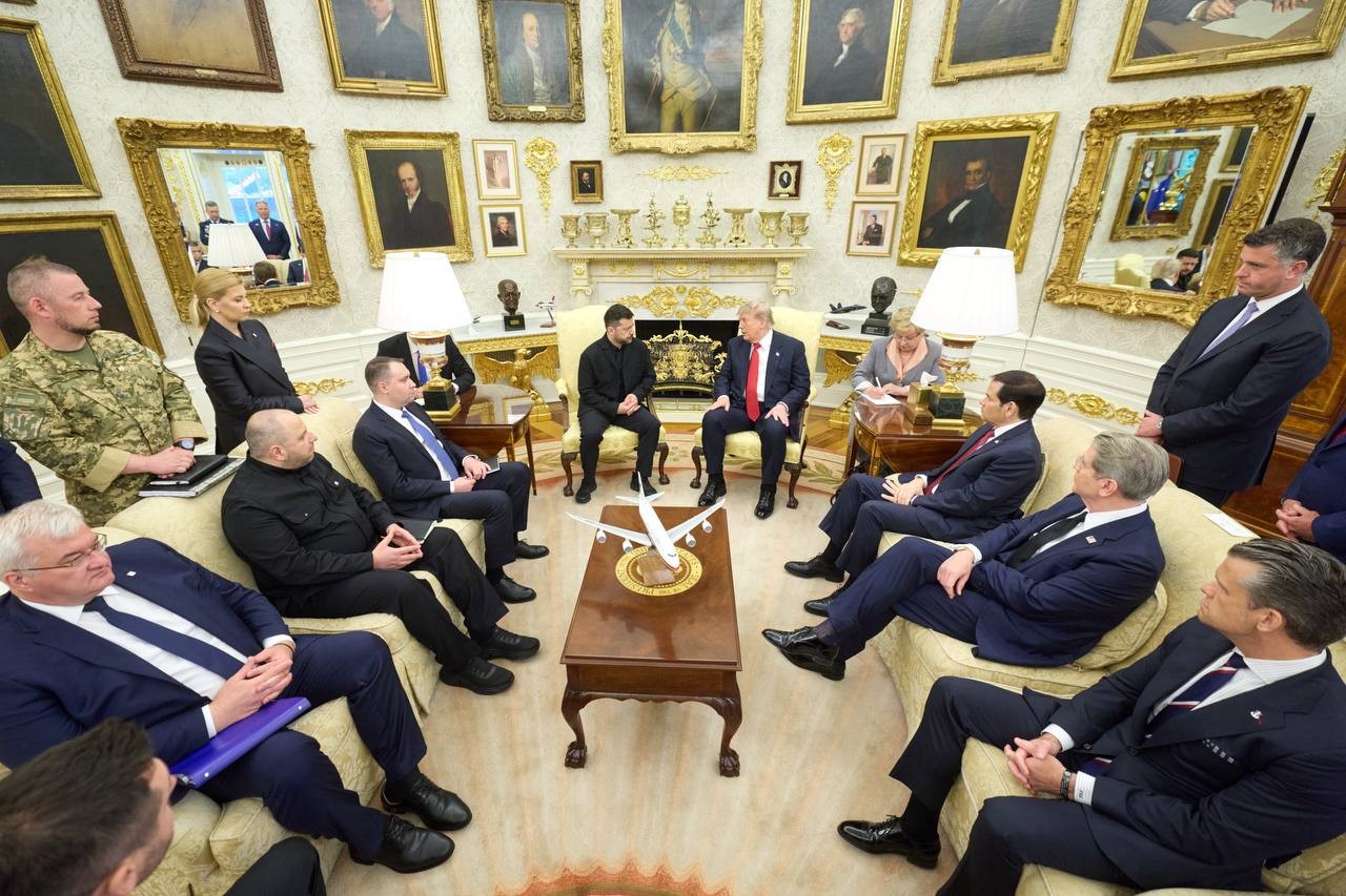 abd baskani trump beyaz sarayda zelenskiy ile gorustu 1 zJ3dMfpQ