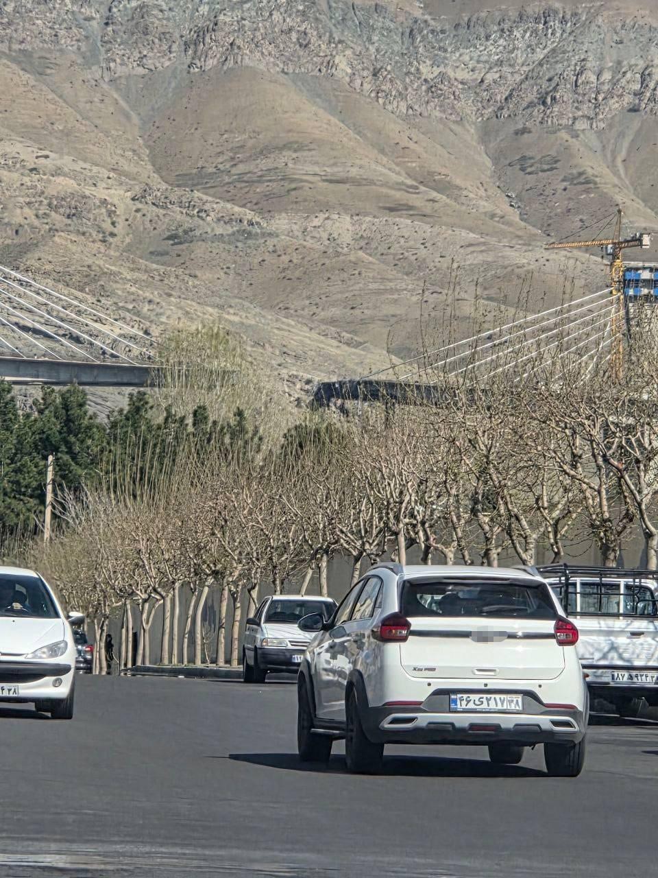 abd israil saldirilarinda iranin en yuksek koprulerinden b1 hedef alindi 2 olu 4 kPqNWaMc