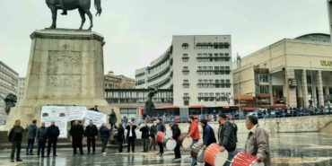 abdallar-domlar-birligi-federasyonu-kurulus-ve-tanitim-programi-oncesinde-davul-ve-zurna-esliginde-seslerini-iXDkvLKK.jpg