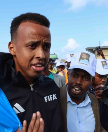 abdnin-giris-izni-vermedigi-somalili-hakem-omar-artan-2026-uefa-super-kupa-macini-yonetecek-wzuvPK9h.jpg