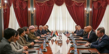 abdnin-suriye-ozel-temsilcisi-barrack-erbilde-teror-orgutu-sdg-elebasi-abdi-ile-bir-araya-E5GEc5MH.jpg