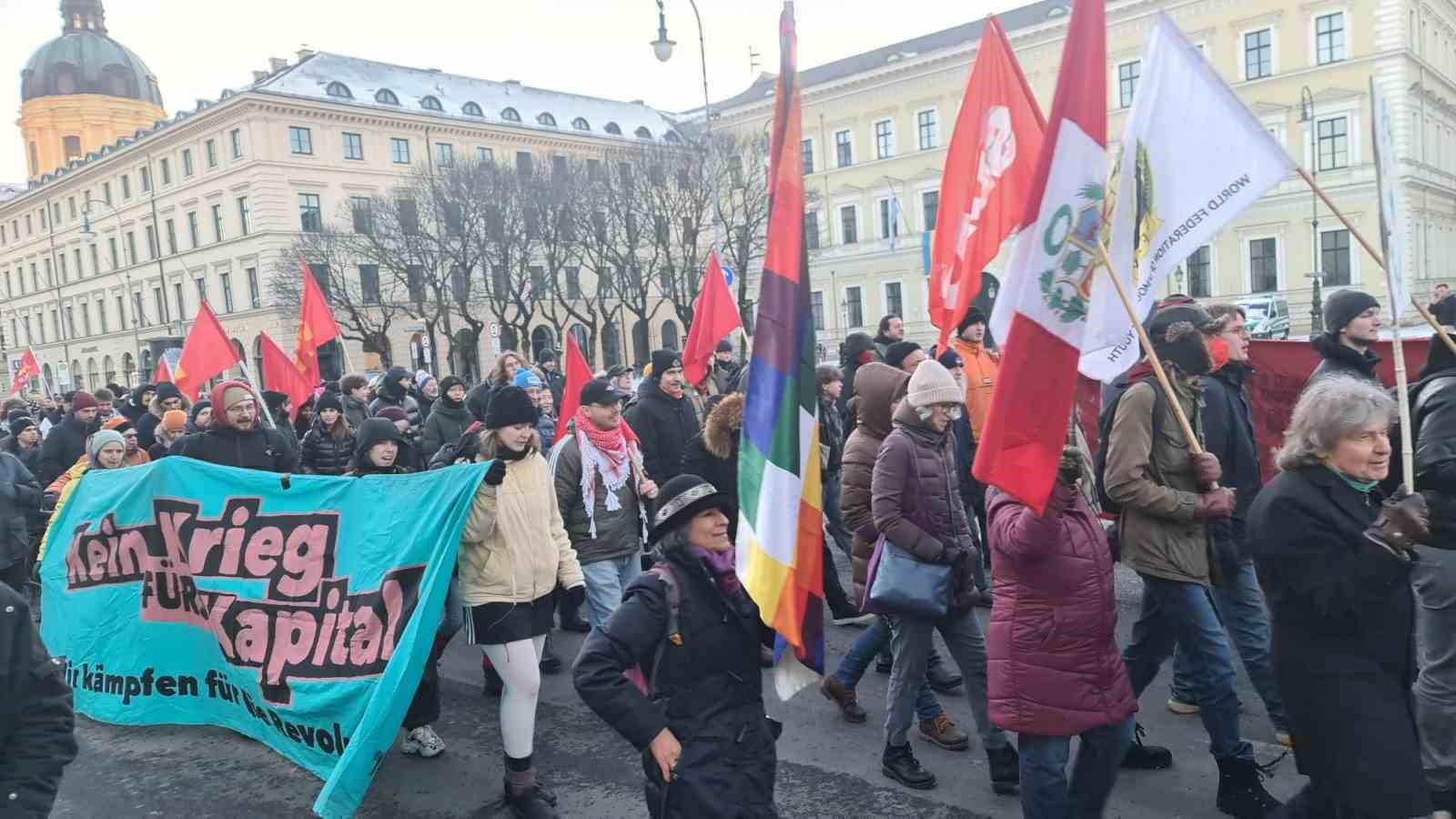 abdnin venezuelaya mudahalesi almanyada protesto edildi 1