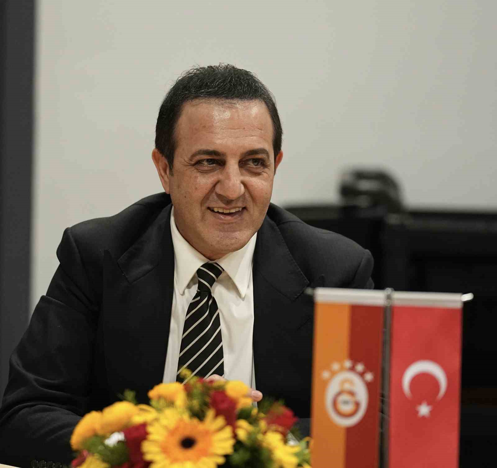abdullah kavukcu onceligimiz orta saha kesinlikle oraya transfer yapmak istiyoruz 1 OAX6lSLH