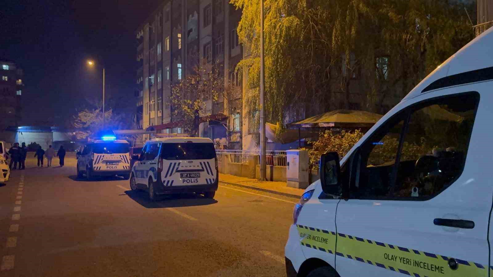 ablasinin acisina dayanamadi ayni yerden atladi 1 agir yarali 3 wZlscuup
