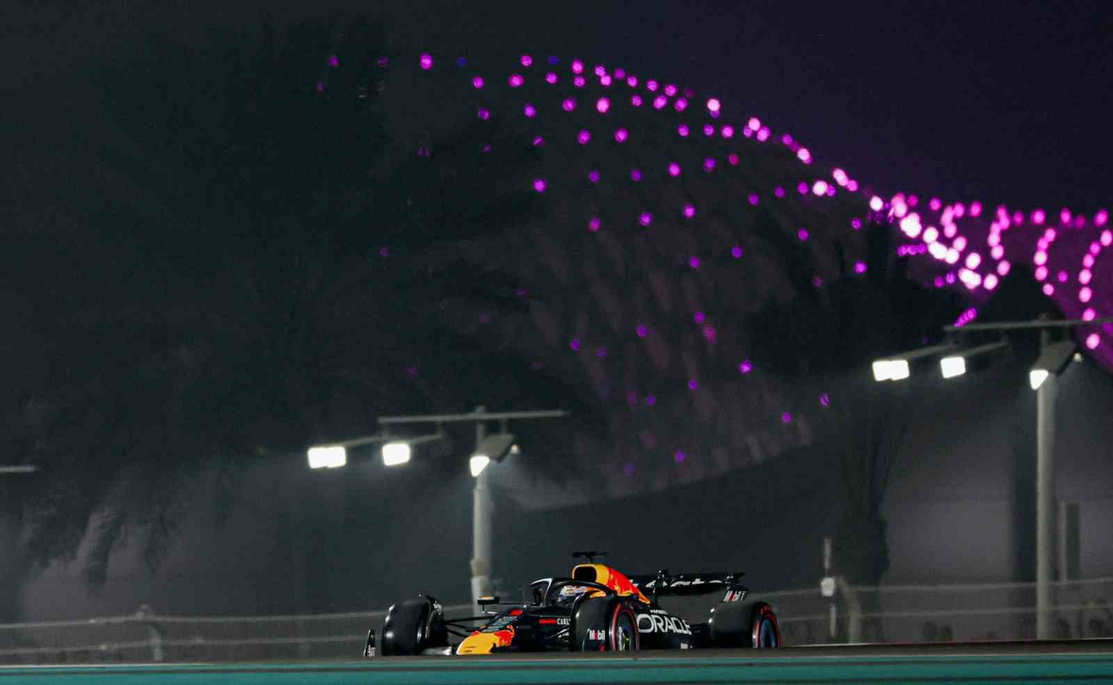 abu dabi grand prixsinde pole pozisyonu max verstappenin 1