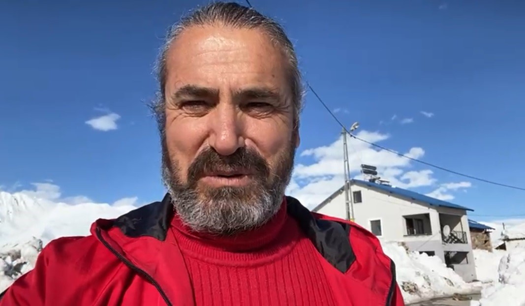 ac kalan tilkiye sefkat eli o yedikce ben mutlu oldum 5 3E71LfkO