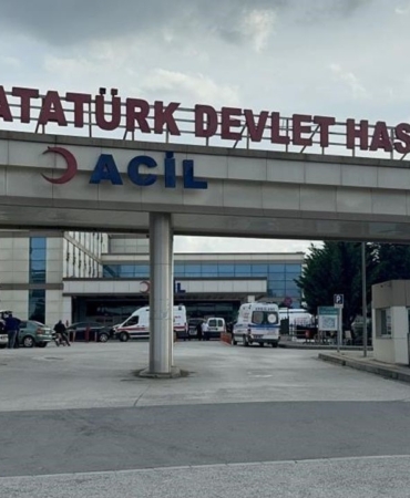 aci-biberi-fazla-kaciran-ogrenciler-hastanelik-oldu-m1n4Zebh.jpg