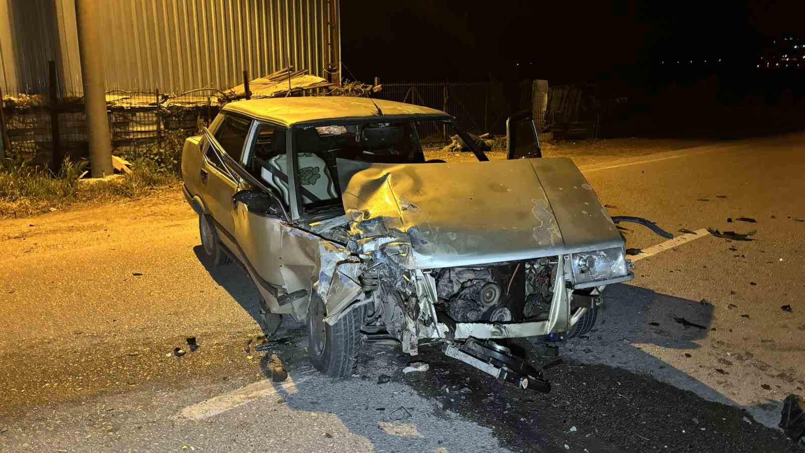 Acı kaza güvenlik kamerasına yansıdı; otomobille çarpışan motosiklet sürücüsü metrelerce havaya uçtu 6 aci kaza guvenlik kamerasina yansidi otomobille carpisan motosiklet surucusu metrelerce havaya uctu 2 nPFymrN7
