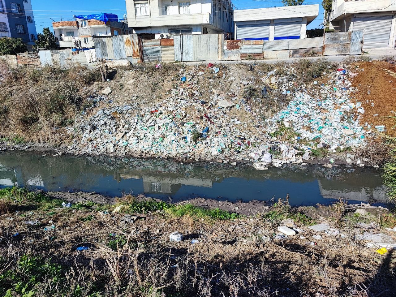 acik birakilan atik su deresi vatandasi perisan ediyor 7 dia6UBpG