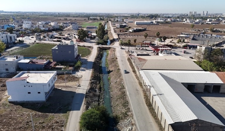 acik-birakilan-atik-su-deresi-vatandasi-perisan-ediyor-lvgUeirR.jpg