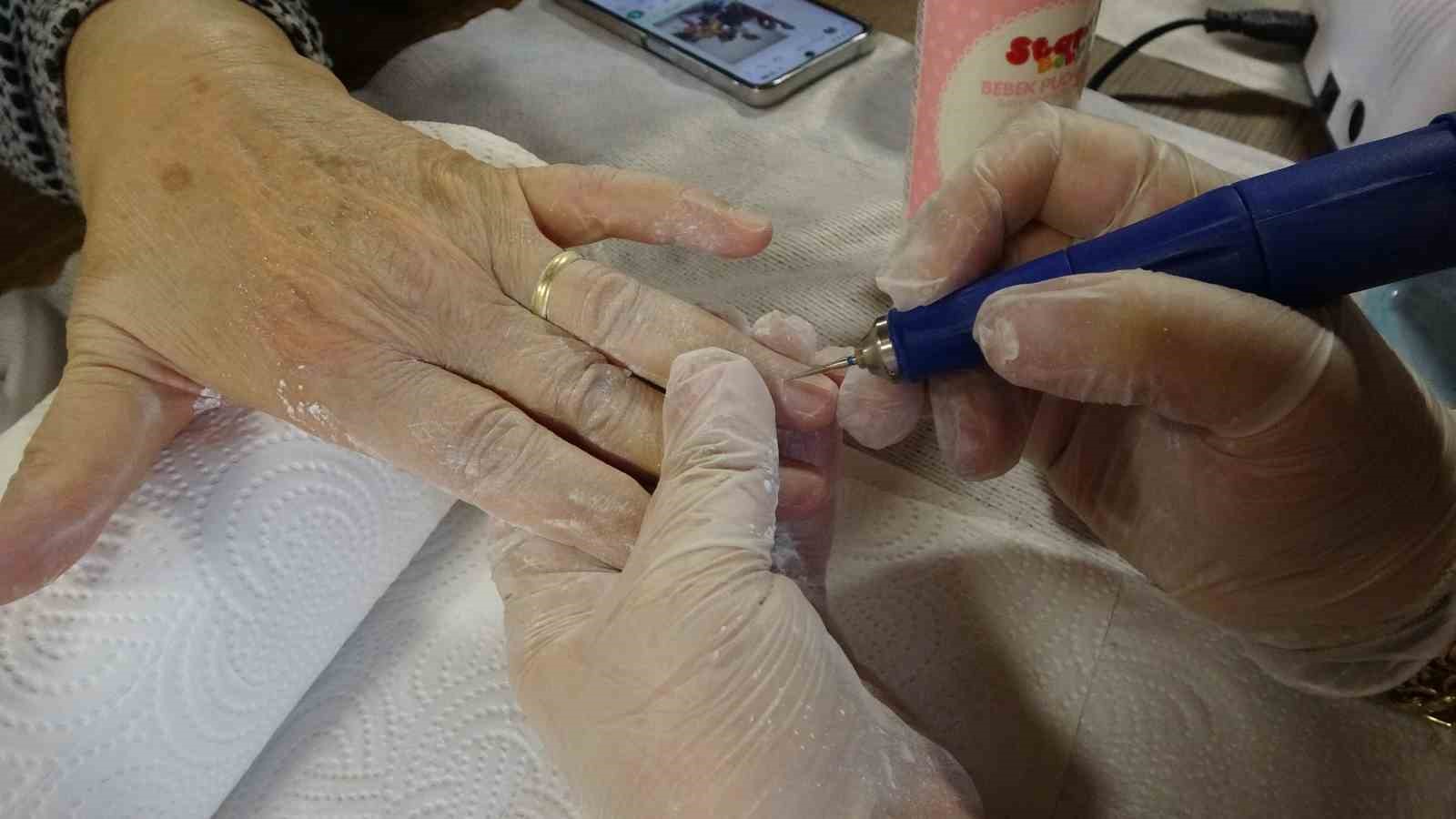acilarini ureterek unutuyorlar 4 8ng9kfI5