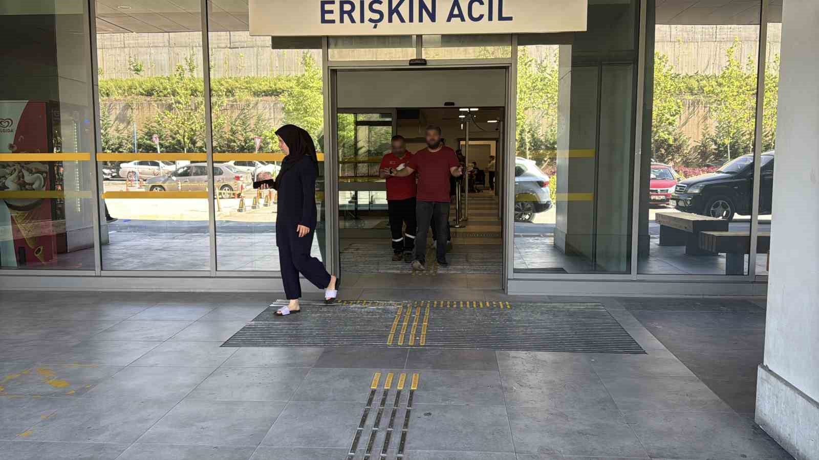 acilde gulduren anlar amcamdan sikayetci olup tazminat davasi acacagim 3 ePRHOCvC