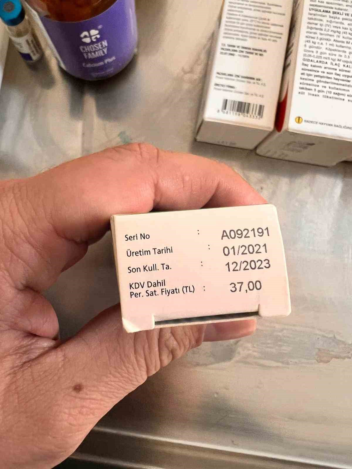 Açlıktan birbirini yiyen köpeklerin bakıldığı barınakta birçok ilacın tarihinin geçtiği belirlendi 9 acliktan birbirini yiyen kopeklerin bakildigi barinakta bircok ilacin tarihinin gectigi belirlendi 5 MV5Ek7d4